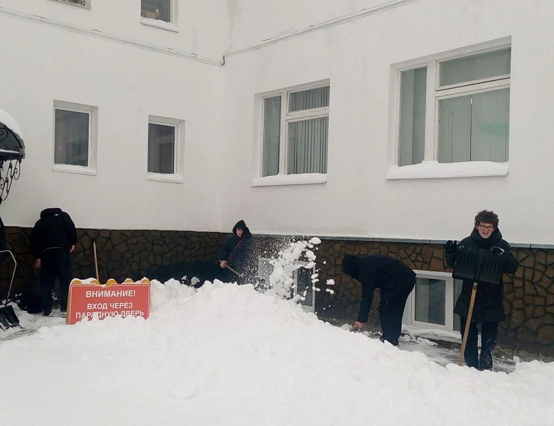 ЕДИНСТВО В ТРУДЕ: СКФКУиС НА «СНЕЖНОМ СУББОТНИКЕ»