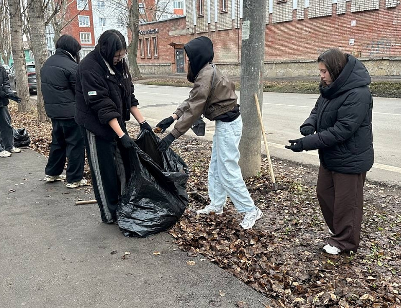 «Т-23» СКФКУиС: Чистый парк – наша забота! Участие в Парке Кирова в рамках конкурса «Движения Первых»