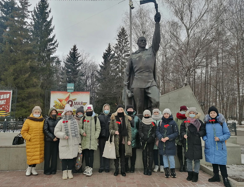 Митинг ко Дню неизвестного солдата