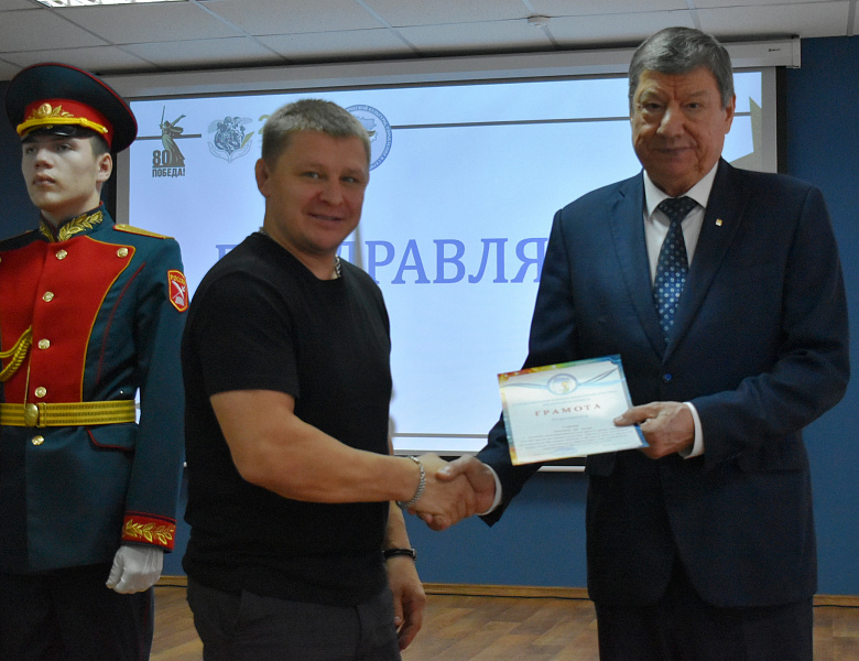 Сегодня в Стерлитамакском колледже физической культуры, управления и сервиса – день, объединивший профессиональное развитие и глубокое патриотическое воспитание!