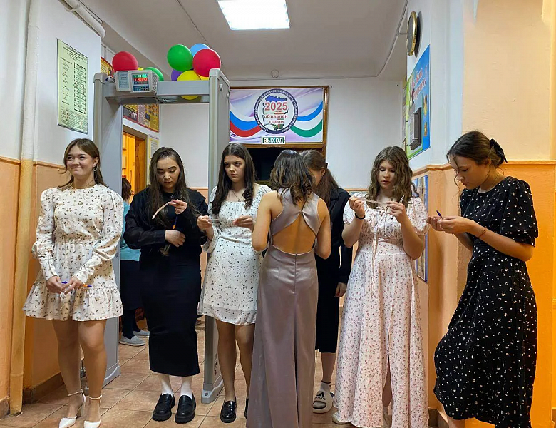 КРАСОТА, ТАЛАНТ И ВЕСЕННЕЕ ВДОХНОВЕНИЕ: В СКФКУиС ВЫБРАЛИ «МИСС ОБЩЕЖИТИЕ»! 