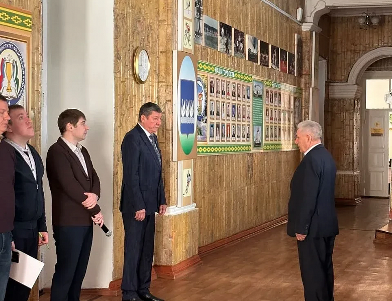 Новая учебная неделя началась с такого заряда позитива и гордости! 