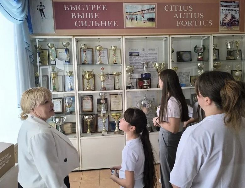 МОСТЫ ДРУЖБЫ. СВЯЗЬ ПОКОЛЕНИЙ И ЕДИНСТВО ПЕРВЫХ