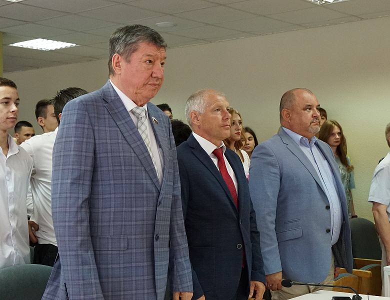 Вручение дипломов выпускникам 2024 года