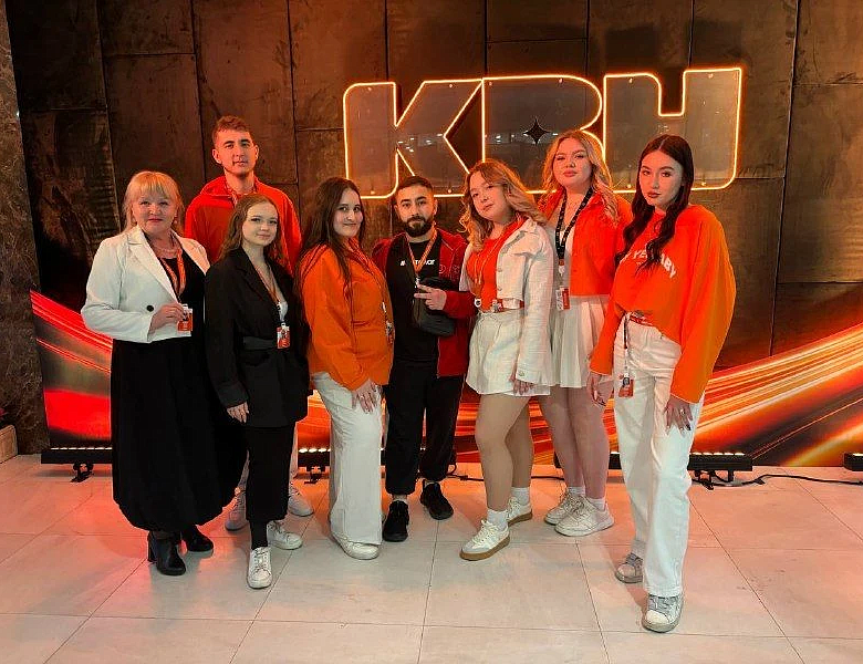 СОЧИ. КВН. ПОБЕДА НАД СОБОЙ! КОМАНДА «ФИЗРУКИ» – НА ВЫСОТЕ!