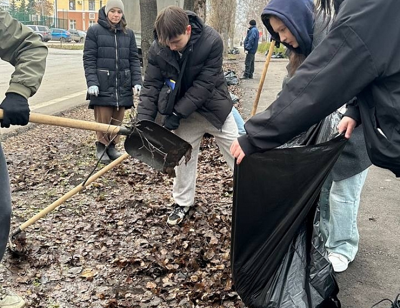 «Т-23» СКФКУиС: Чистый парк – наша забота! Участие в Парке Кирова в рамках конкурса «Движения Первых»