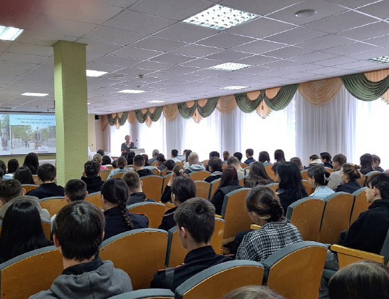  Встреча студентов с председателем ветеранов города Стерлитамак