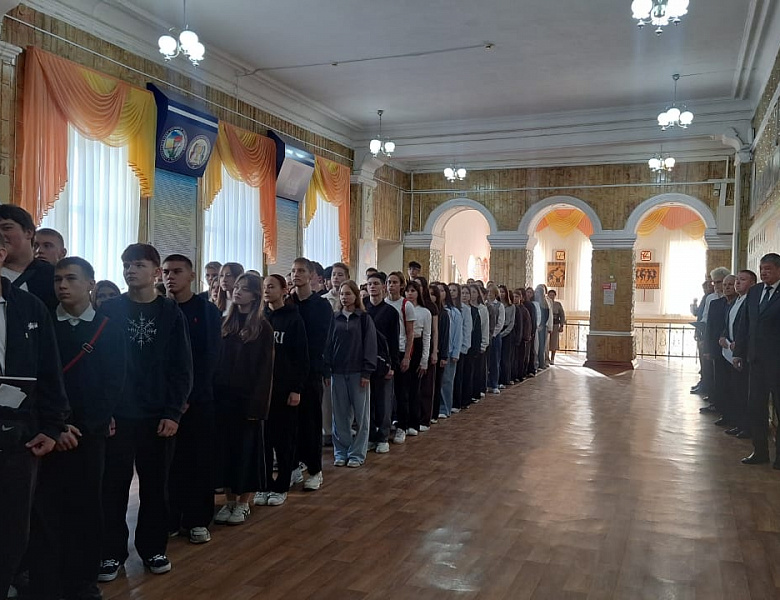 СКФКУиС: Начало учебной недели – с гордостью за язык, память и будущее!