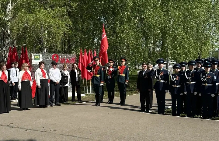Гордость и память: наши мальчишки на Параде в Наумовке!