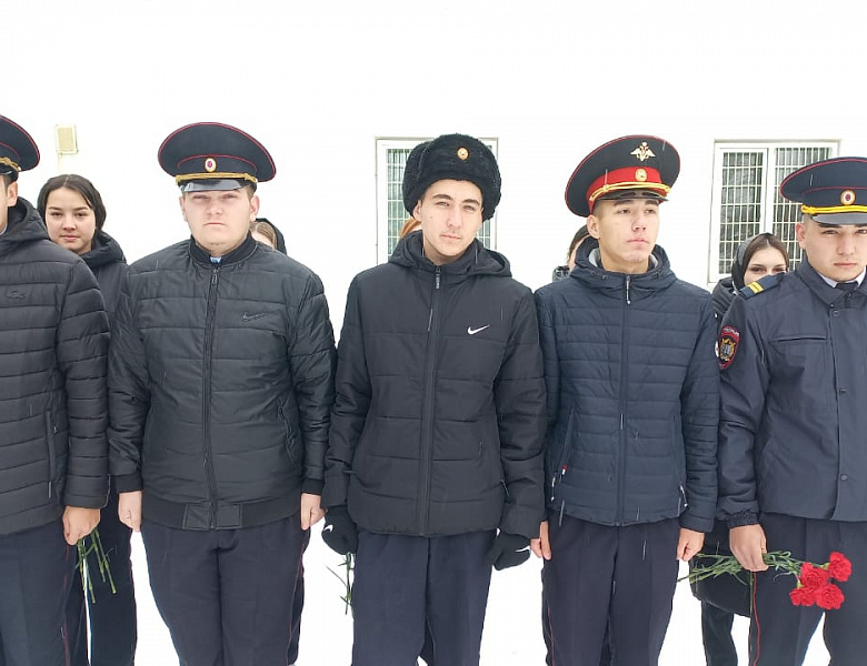 8 ноября - День памяти погибших при исполнении служебных обязанностей сотрудников