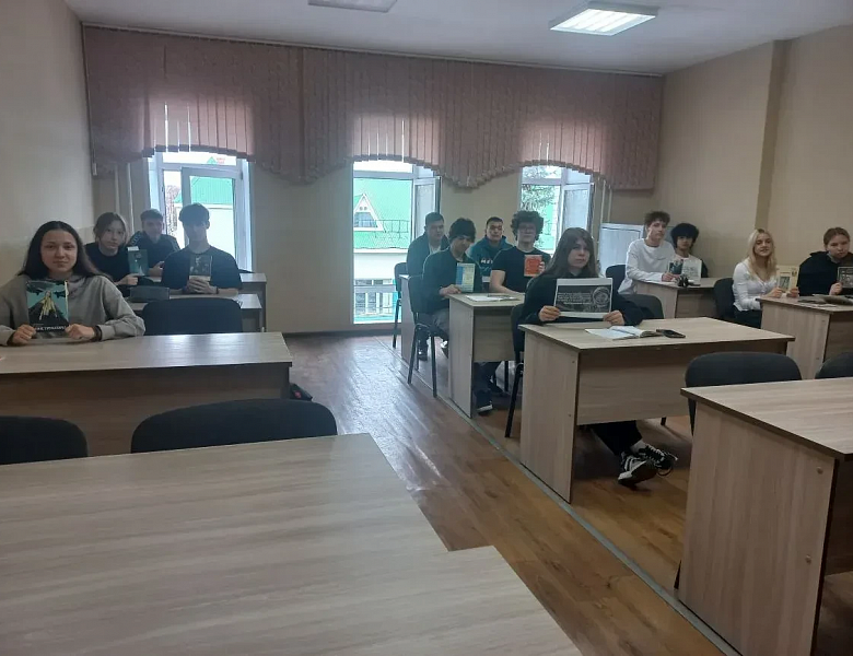 КОСМОС В СОВЕТСКОЙ ПОЭЗИИ: СЛОВА, ВДОХНОВЛЯВШИЕ НА ПОКОРЕНИЕ ЗВЁЗД