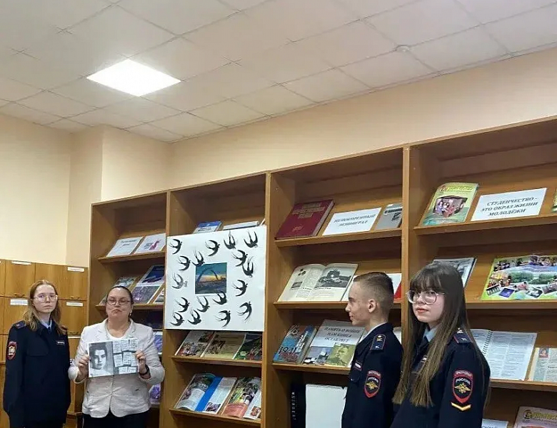 ВЕСТЬ О ПОБЕДЕ СКВОЗЬ ДЕСЯТИЛЕТИЯ: АКЦИЯ «БЛОКАДНАЯ ЛАСТОЧКА» В СКФКУиС