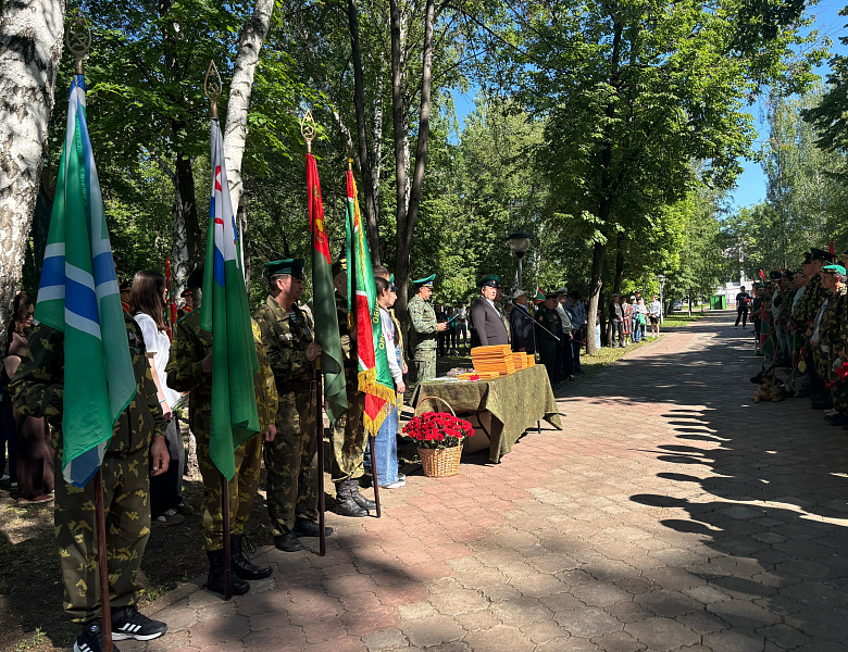 ПОЧТИВ ПАМЯТЬ, ВДОХНОВЛЯЕМ БУДУЩЕЕ: ДЕНЬ ПОГРАНИЧНИКА! 