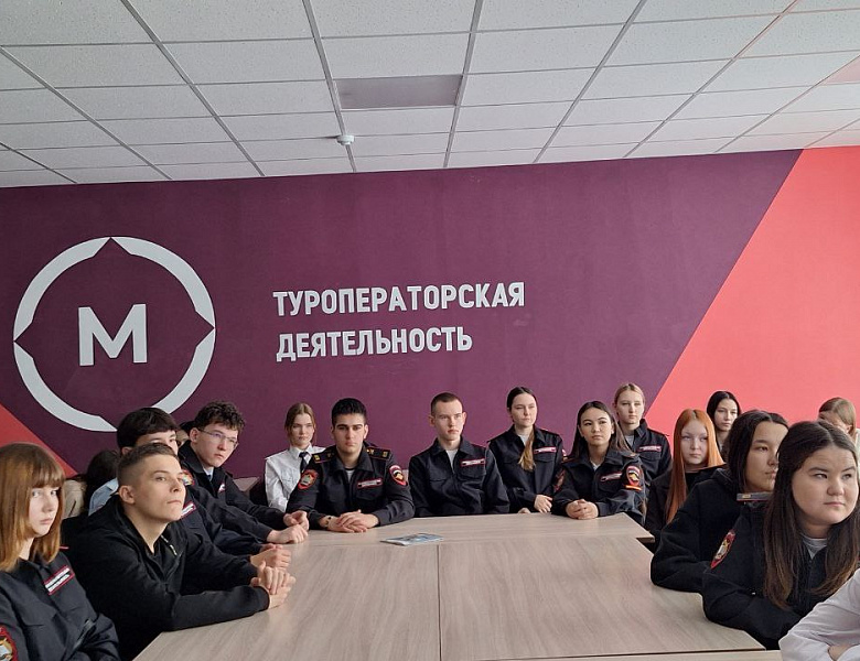 «ГЛАЗАМИ ГОРОДА-ГЕРОЯ»: ИММЕРСИВНЫЙ ТЕАТР О СТАЛИНГРАДЕ В СКФКУИС! 