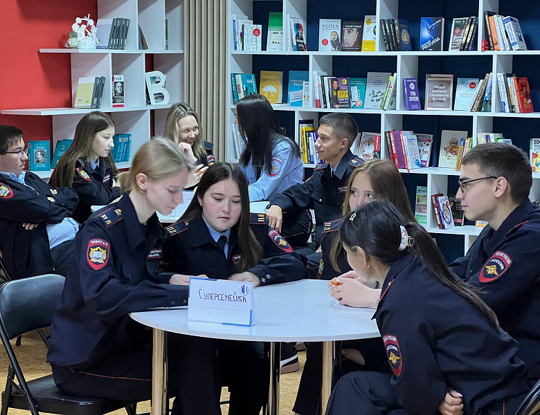 ДЕНЬ МАТЕРИ: ИНТЕЛЛЕКТУАЛЬНЫЙ КВИЗ В ЦЕНТРАЛЬНОЙ ГОРОДСКОЙ БИБЛИОТЕКЕ!