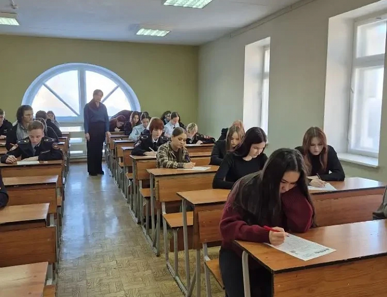 День истории и обществознания: погружение в прошлое, взгляд в будущее!