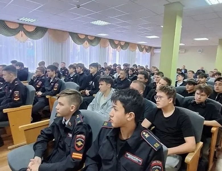 Будущее Отечества: Патриотическая встреча в СКФКУиС