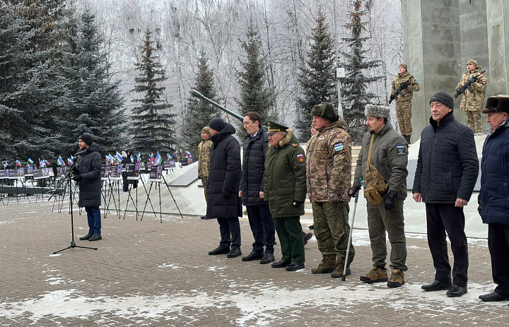 СТУДЕНТЫ СКФКУИС ПОЧТИЛИ ПАМЯТЬ ГЕРОЕВ ОТЕЧЕСТВА!