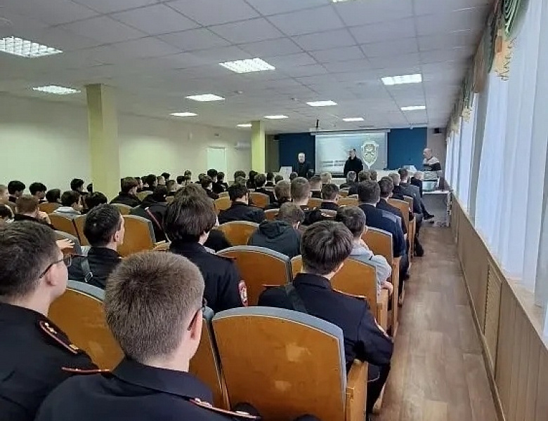 Будущее Отечества: Патриотическая встреча в СКФКУиС