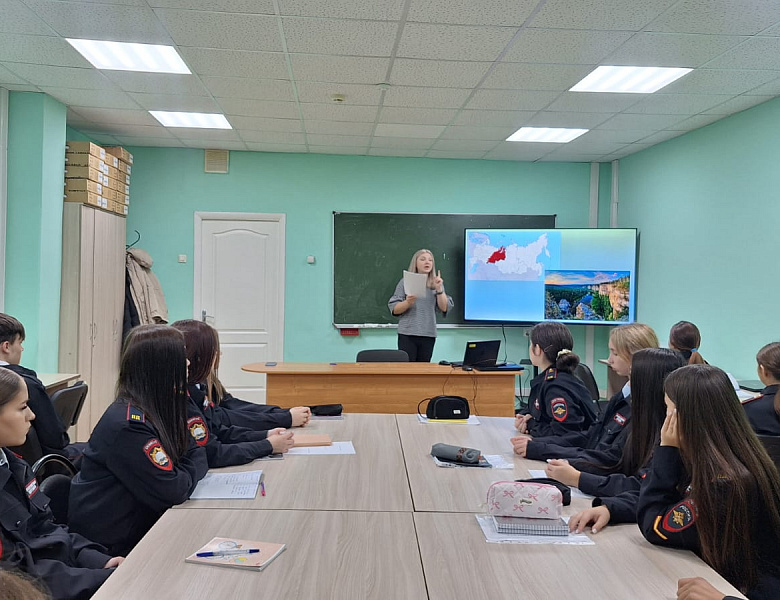 ПОЗНАЕМ ИСТОРИЮ И ГЕОГРАФИЮ РОДНОГО КРАЯ В ПРЕДДВЕРИИ ДНЯ РЕСПУБЛИКИ!