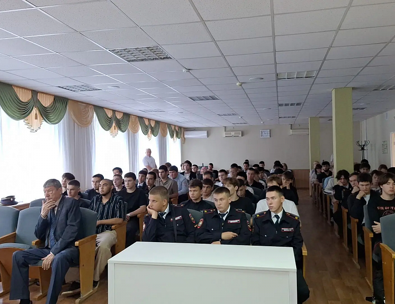 Встреча с представителями Минобороны РФ в СКФКУиС: говорим о долге и защите Родины! 