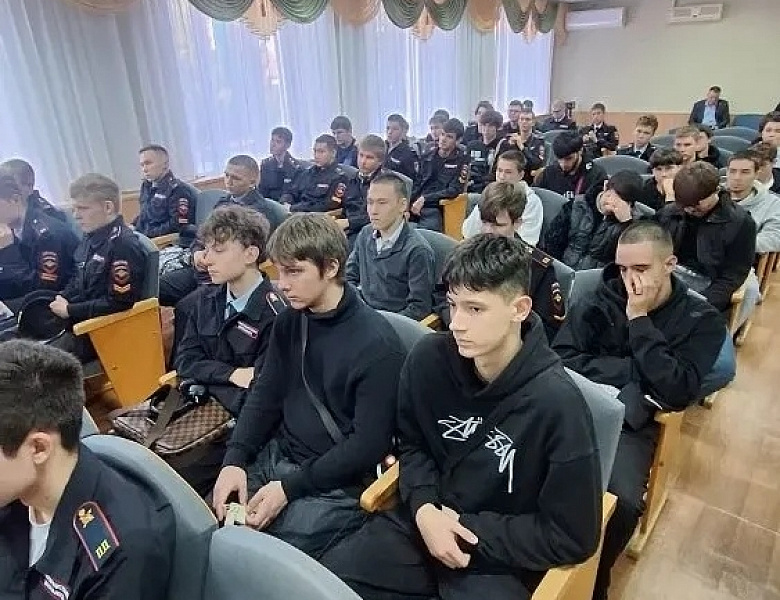 Будущее Отечества: Патриотическая встреча в СКФКУиС