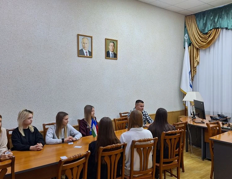 СЛЫШАТЬ СЕРДЦЕ КОЛЛЕДЖА: БОЛЬШОЙ ДИАЛОГ О ГЛАВНОМ В СТЕНАХ СКФКУиС