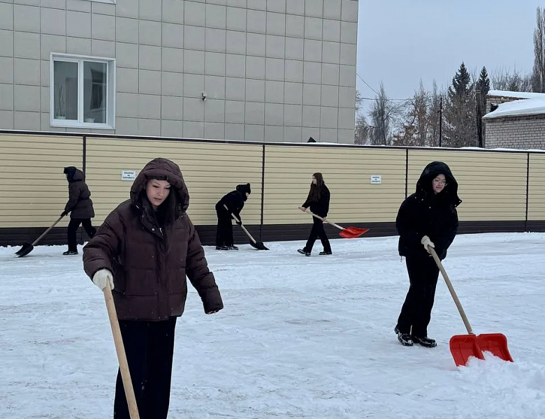 СНЕЖНЫЙ ДЕСАНТ: ТРУД, ЧЕСТЬ И ПРЕЕМСТВЕННОСТЬ ПОКОЛЕНИЙ
