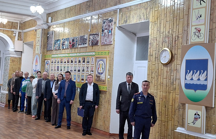 СКФКУИС: ТОРЖЕСТВЕННАЯ ЛИНЕЙКА –НАЧАЛО УЧЕБНОЙ НЕДЕЛИ