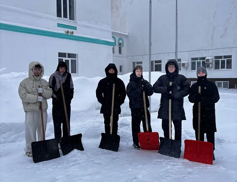 СНЕЖНЫЙ ДЕСАНТ СКФКУиС: ТРУД, КОТОРЫЙ ОБЪЕДИНЯЕТ СЕРДЦА!