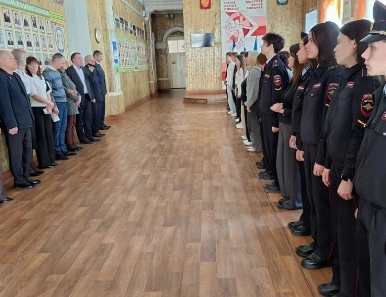 «ЛИНЕЙКА В СКФКУиС: ДУХ ПАТРИОТИЗМА И КОМАНДНЫЙ НАСТРОЙ»