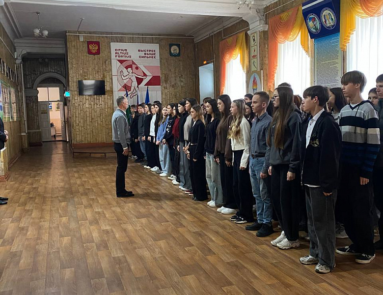 Новая неделя – новые свершения: в СКФКУиС прошла торжественная линейка, посвященная началу учебного года