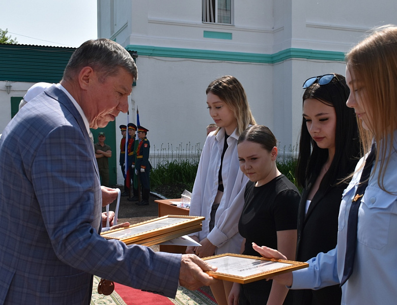 Сердца, полные гордости за Родину! С Днём России, великая Страна!