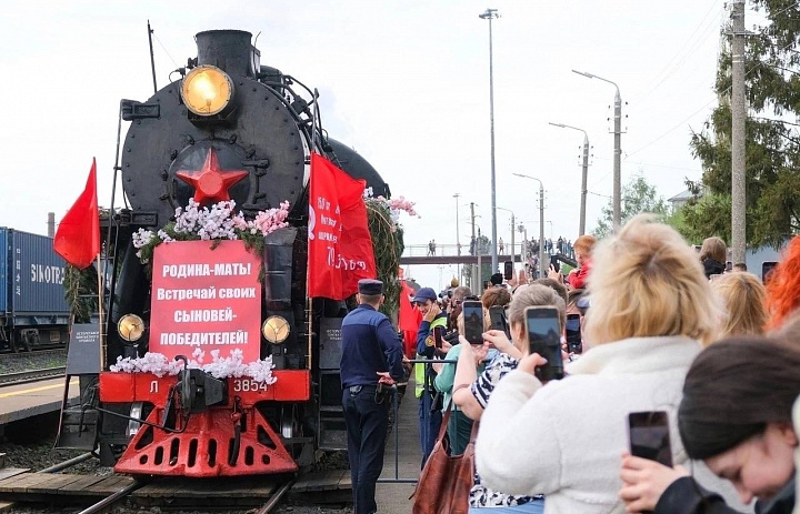 ПАРОВОЗ ПОБЕДЫ В СТЕРЛИТАМАКЕ