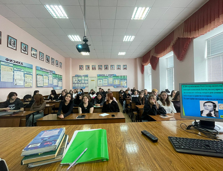 «Профи-Расчет»: Как в СКФКУиС отметили День СПО интеллектом и азартом! 
