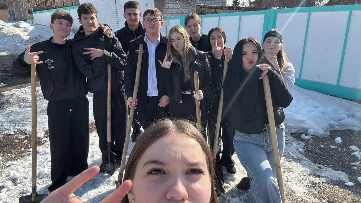 Субботник группы 17 А