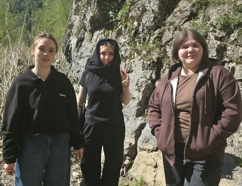От аудиторий к природным чудесам: Студенты СКФКУиС на практике в Ишимбае