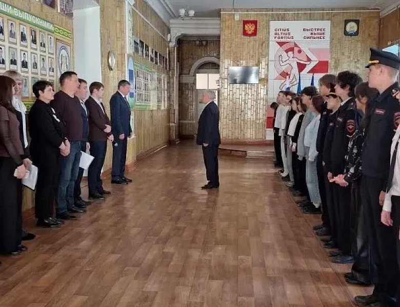 Новая учебная неделя началась с такого заряда позитива и гордости! 