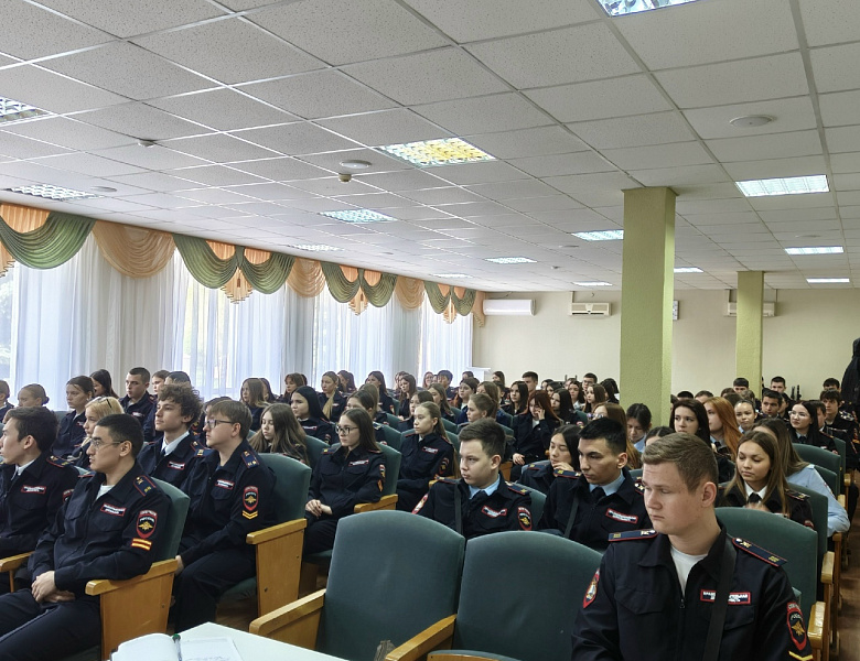Встреча студентов 2 курса с помощником прокурора 
