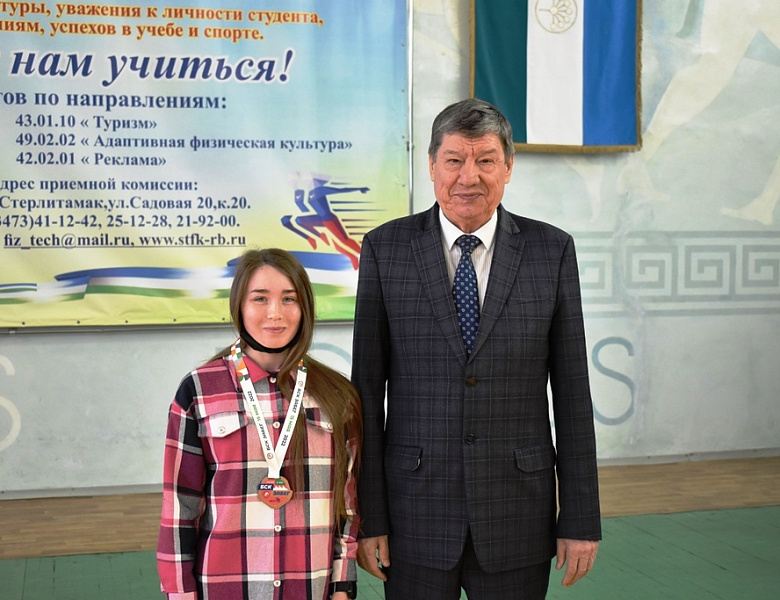 Торжественная линейка, посвященная началу учебной недели 16 по 21 мая 2022