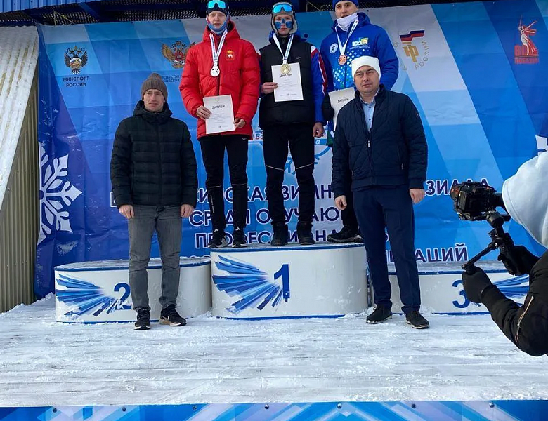 ЗОЛОТЫЕ ЛЫЖИ БАШКОРТОСТАНА: НАШИ ЧЕМПИОНЫ ПОКОРЯЮТ ВСЕРОССИЙСКУЮ ЗИМНЮЮ ГИМНАЗИАДУ!