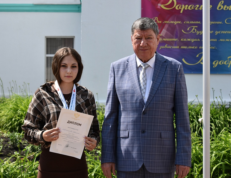 Сердца, полные гордости за Родину! С Днём России, великая Страна!