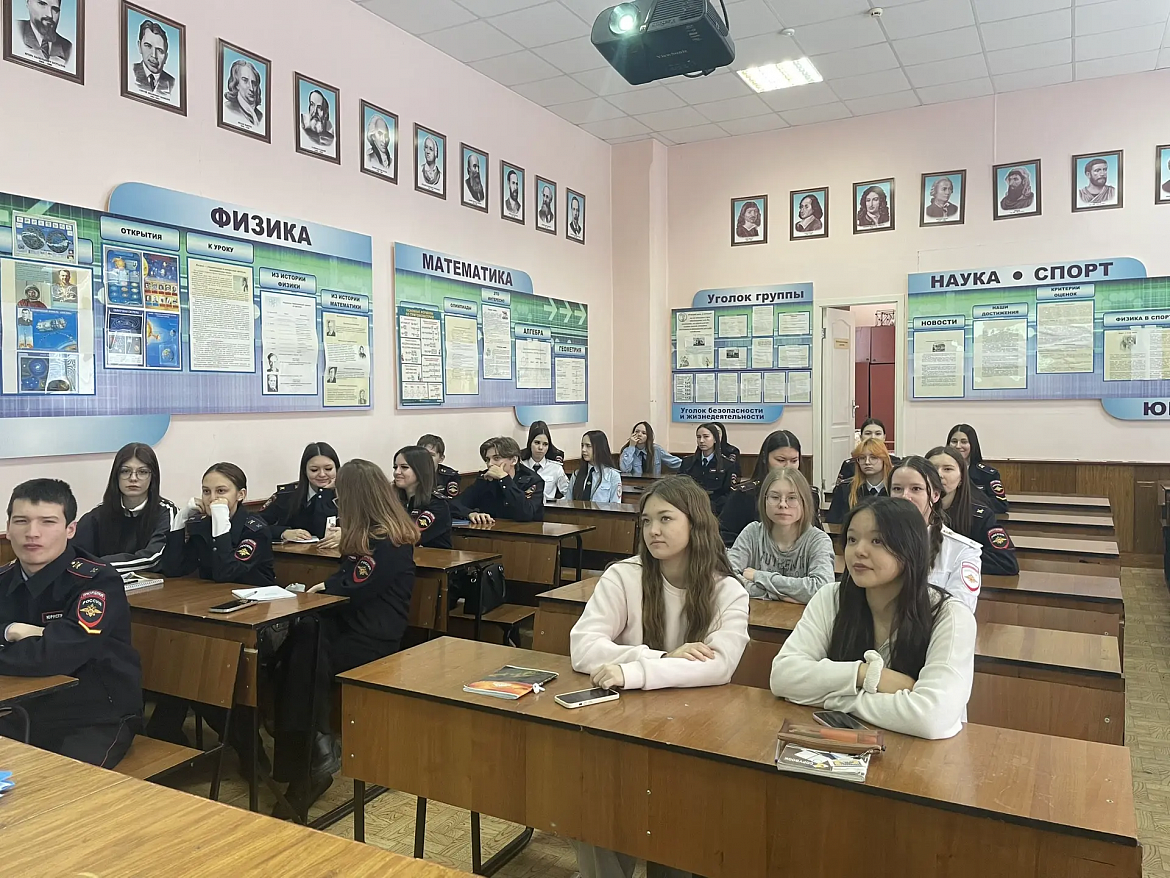 НАУКА, РАЗУМ, ОТЕЧЕСТВО: В СКФКУиС ОТМЕТИЛИ ДЕНЬ РОЖДЕНИЯ ЧАРЛЬЗА ДАРВИНА