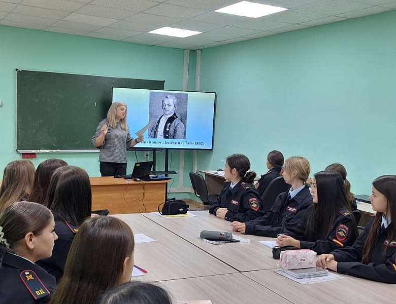 ПОЗНАЕМ ИСТОРИЮ И ГЕОГРАФИЮ РОДНОГО КРАЯ В ПРЕДДВЕРИИ ДНЯ РЕСПУБЛИКИ!