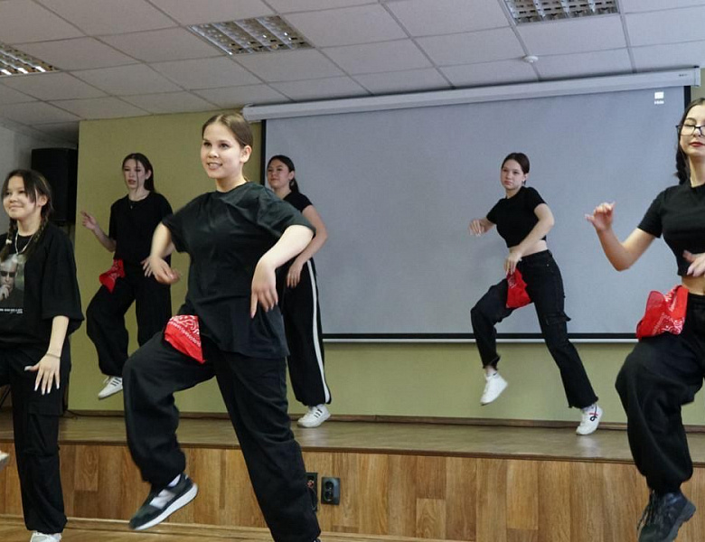 Распахнули двери в будущее! День открытых дверей в СКФКУиС! 