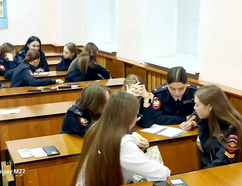 Экономика – фундамент нашего будущего! Отмечаем День экономиста с блеском!