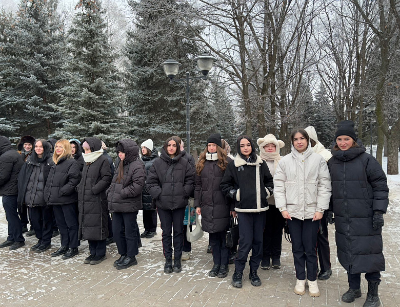 СТУДЕНТЫ СКФКУИС ПОЧТИЛИ ПАМЯТЬ ГЕРОЕВ ОТЕЧЕСТВА!