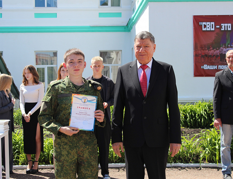 СЕРДЦА, НАПОЛНЕННЫЕ ГОРДОСТЬЮ! 