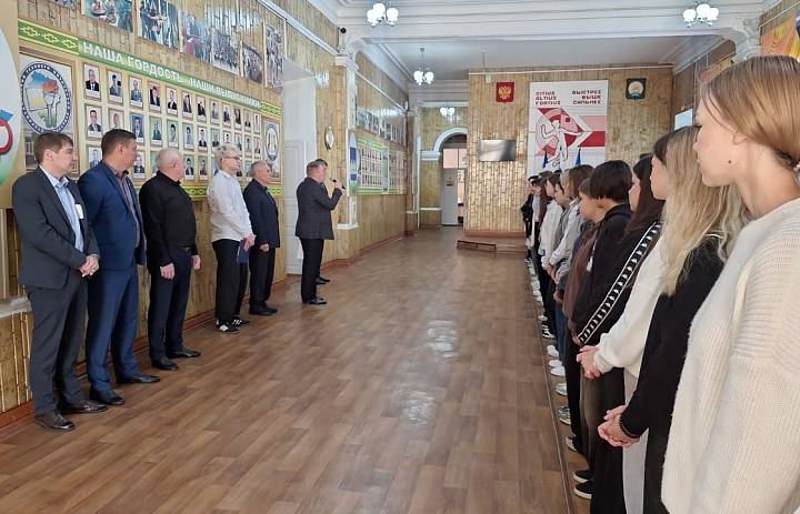 СКФКУиС: Начало учебной недели – с гордостью за язык, память и будущее!