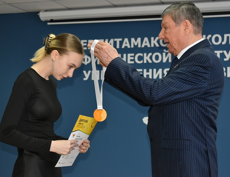 ВЕСНА, КРАСОТА И ТОРЖЕСТВО ТАЛАНТА В СКФКУиС! 